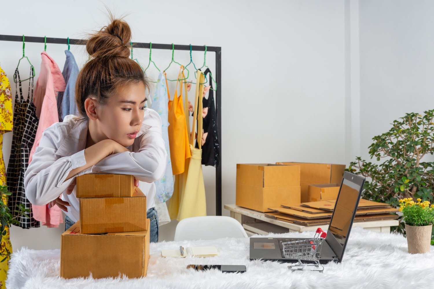 Online Alışveriş Bağımlılığı İle Öz-Duyarlık Arasındaki Bağ